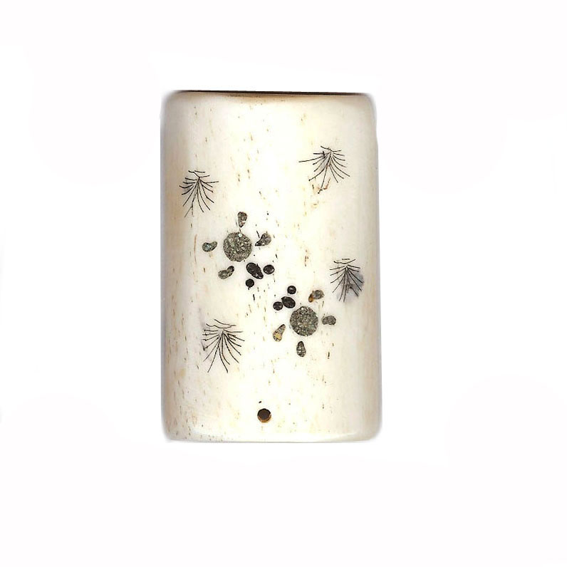 BONE INLAND 42X60MM W 2 TURTLES WHITE
