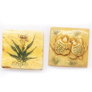 BONE SQUARE COUPLE TURTLE 26MM ANTIQUE